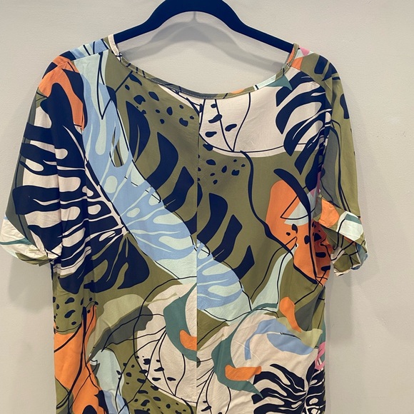 Tropical Top, light Size fits a M and Large - Picture 10 of 10